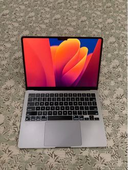 LIKE NEW MACBOOK AIR M2 (Mid 2022) - 256 GB SSD - 16 GB RAM - 8 core CPU + 8 core GPU