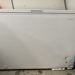 Chest Freezer 