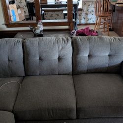 Broyhill sectional 
