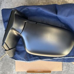 Brand new 1999 Toyota sienna van mirror truck