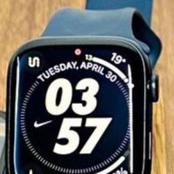 Apple Watch series 9 45MM (gps)