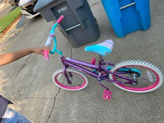 Girls bike