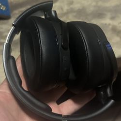 Skullcandy Hesh Bluetooth Wireless Headphones