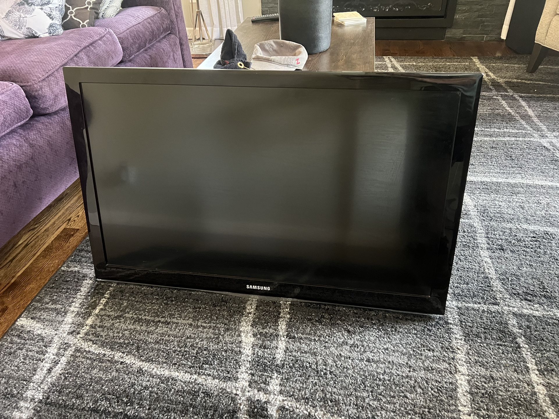 Samsung TV 45 Inch Diagonal