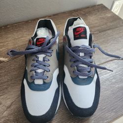 Nike Air Max 1 PRM Escape Treeline Size 9.5 Men
