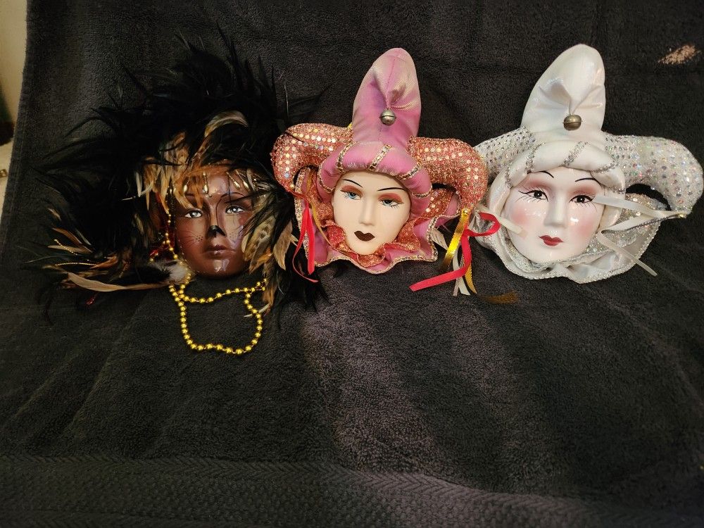 Set of 3 Ceramic Wall-Mount Ornaments – 2 Jester Masks & 1 Nubian Warrior Princess Mask