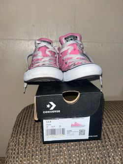 Pink converse youth 13.5
