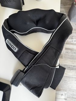 Neck Shoulder Massager Shiatsu with Heat