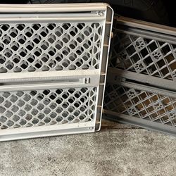 Baby/Pet Gates 