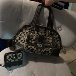 Authentic Black & Grey Canvass monogram Coach Handbag- In Great Condition