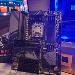 B650 Gigabyte Eagle AX AM5 Motherboard + CPU