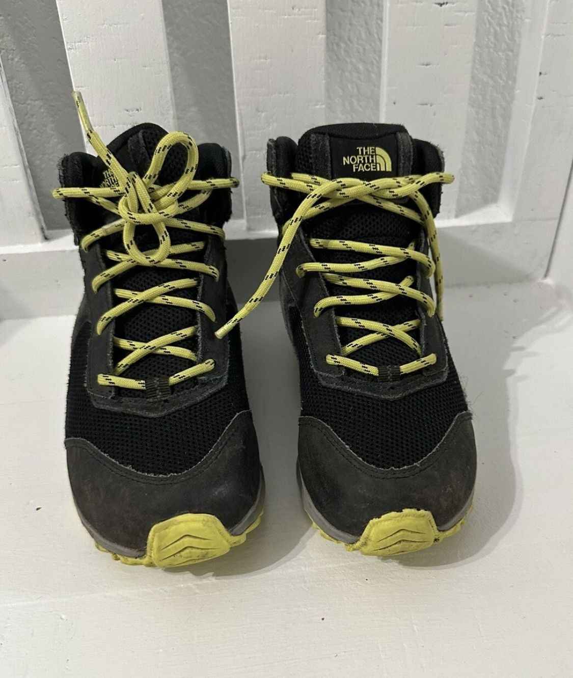 🦕 🦖 THE NORTH FACE Hedgehog Boys Hiking Boots✨Sz 2 Youth