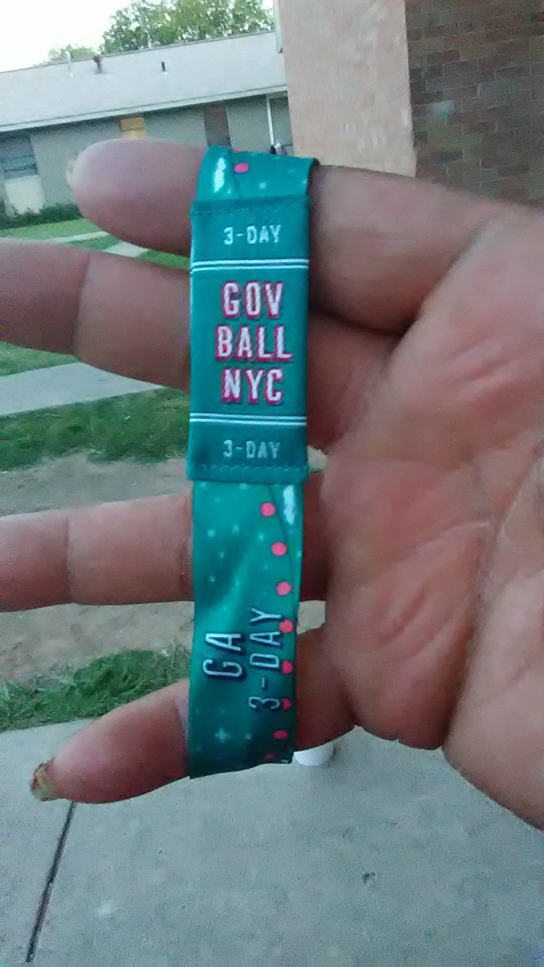 Governors ball music festival tickets for sale an wrist band