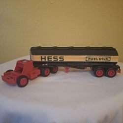 1977 Hess Toy Fuel Tanker