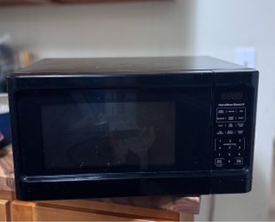 Hamilton Beach Black Countertop Microwave