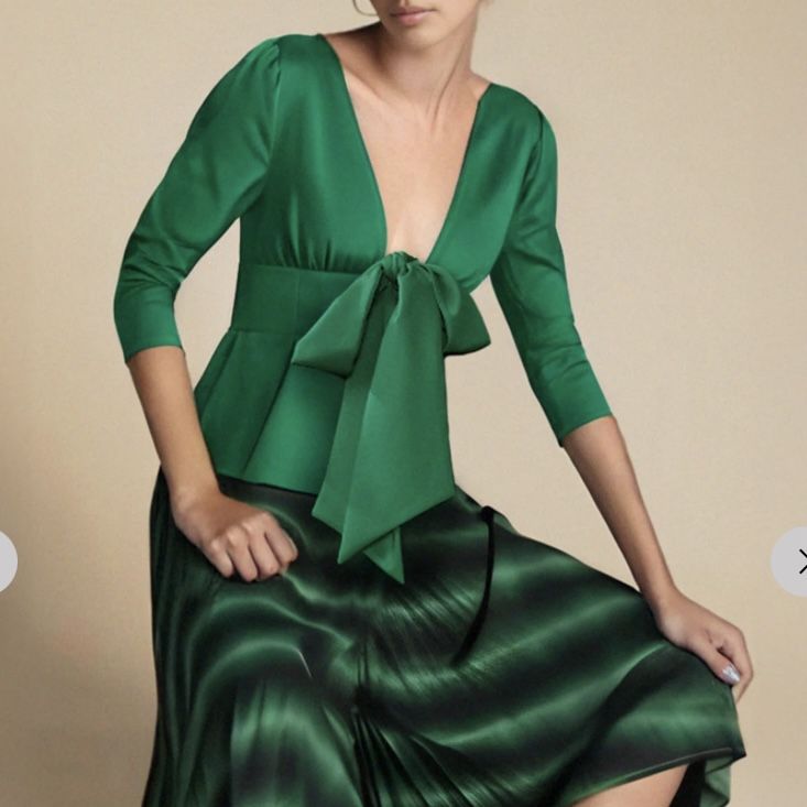 New York & Company Scuba Plunge Neck Bow Front Top