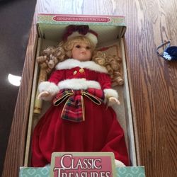 Collection Porcelain Doll 