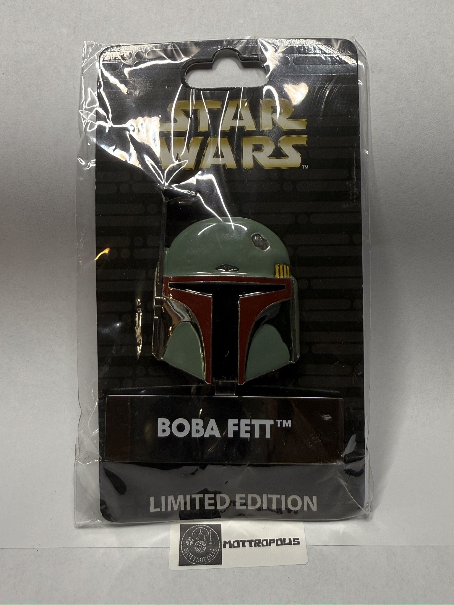Disney Star Wars Pins - Boba Fett Helmet LE 4000