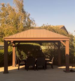 12' x 16' Hardtop Metal Pergola