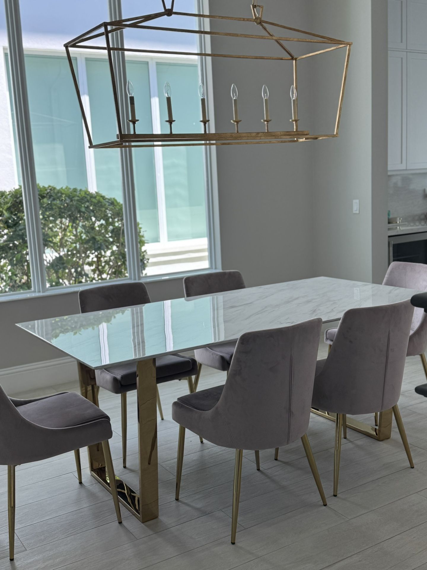 Dining Table And 6 Chairs