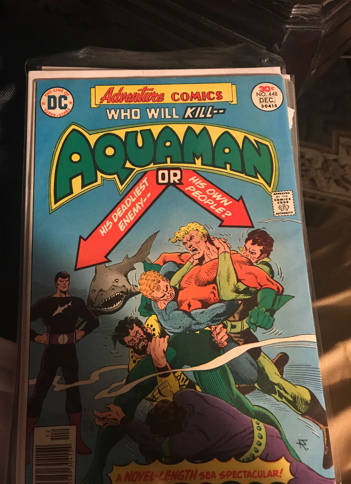 Aqua man no.449 comic book