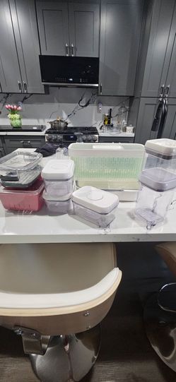 Bundle deal 10 kitchen containers