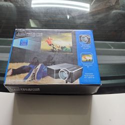 LED PROJECTOR