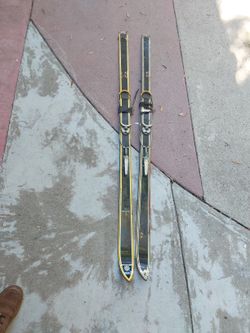 Vintage Skis