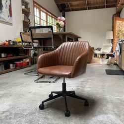 Modern Office Chair - Brown Minimalist