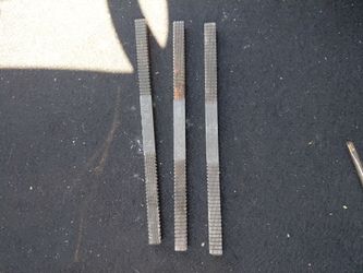 Snap-on thread files