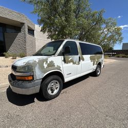 2003 Chevrolet Express 2500 Passenger Van 