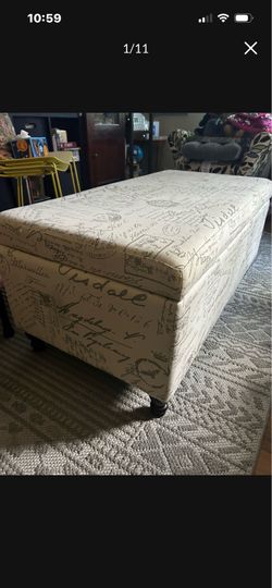 Coffee table/storage