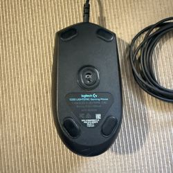  Logitech G203 LIGHTSYNC Gaming Mouse