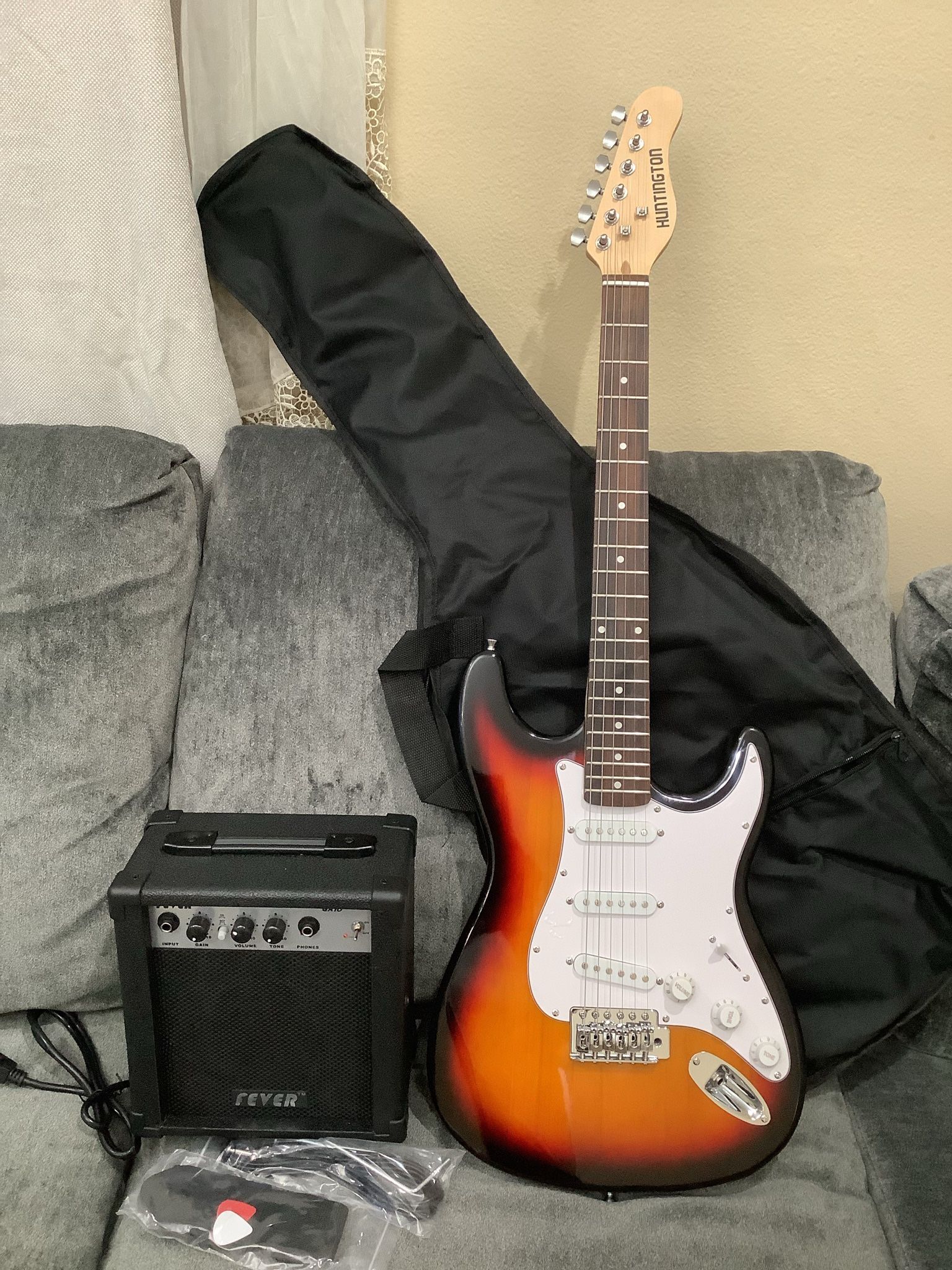 Huntington Electric Guitar Package