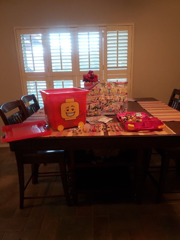 Lego FRIENDS Heartlake Shopping Mall+ Extra Legos W/ Rolling Storage Container, Carrying Case And 21 Figurines Plus Pets And Vehicles