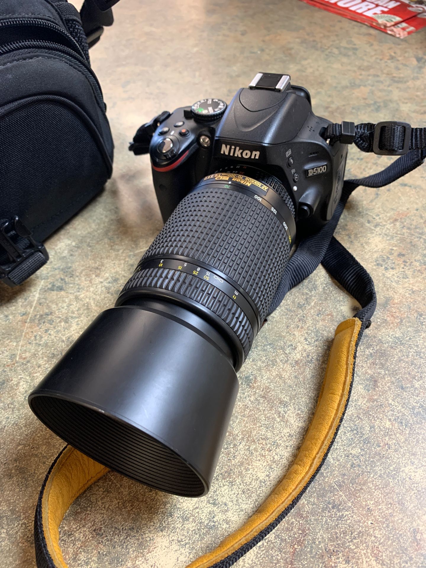 Nikon D5100 Camera