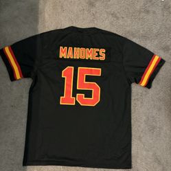 Men’s Size Small Jersey 