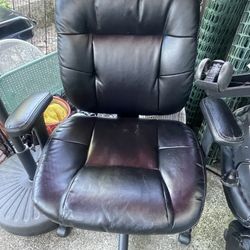 Office Chairs 