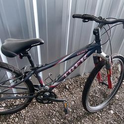 Trek 820 Bike 