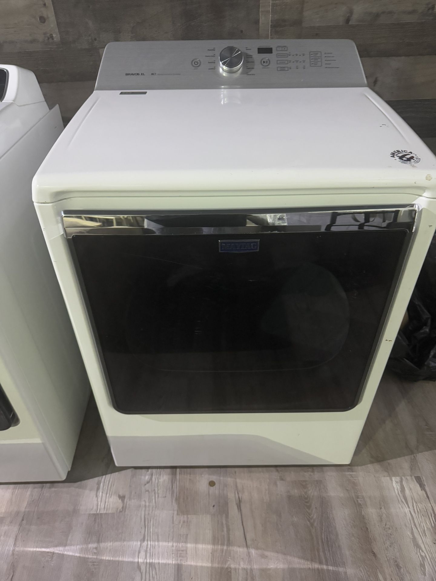 Like new Maytag XL ( Whirlpool) Glass Door Electric Dryer - Delivery Available