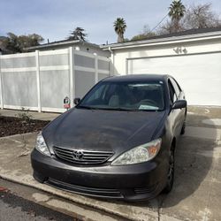 2005 Toyota Camry 