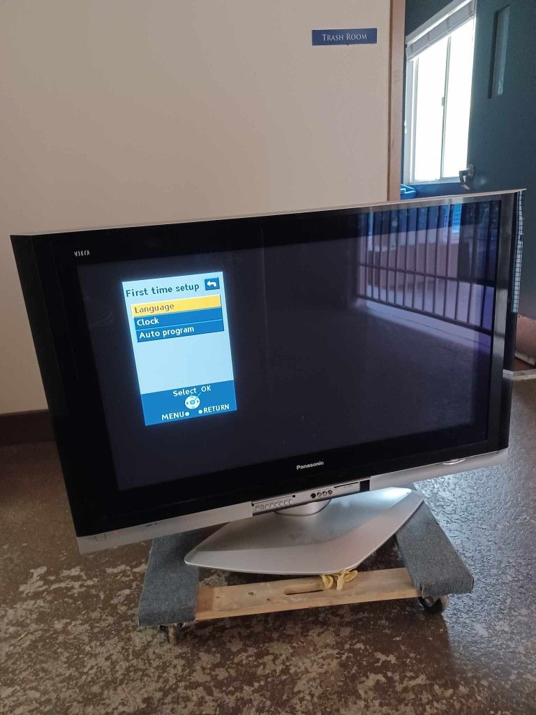Panasonic TH-42PX500U TV