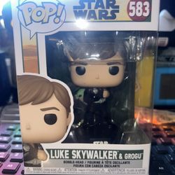 #583 LUKE SKY WALKER & GROGU  STAR WARS