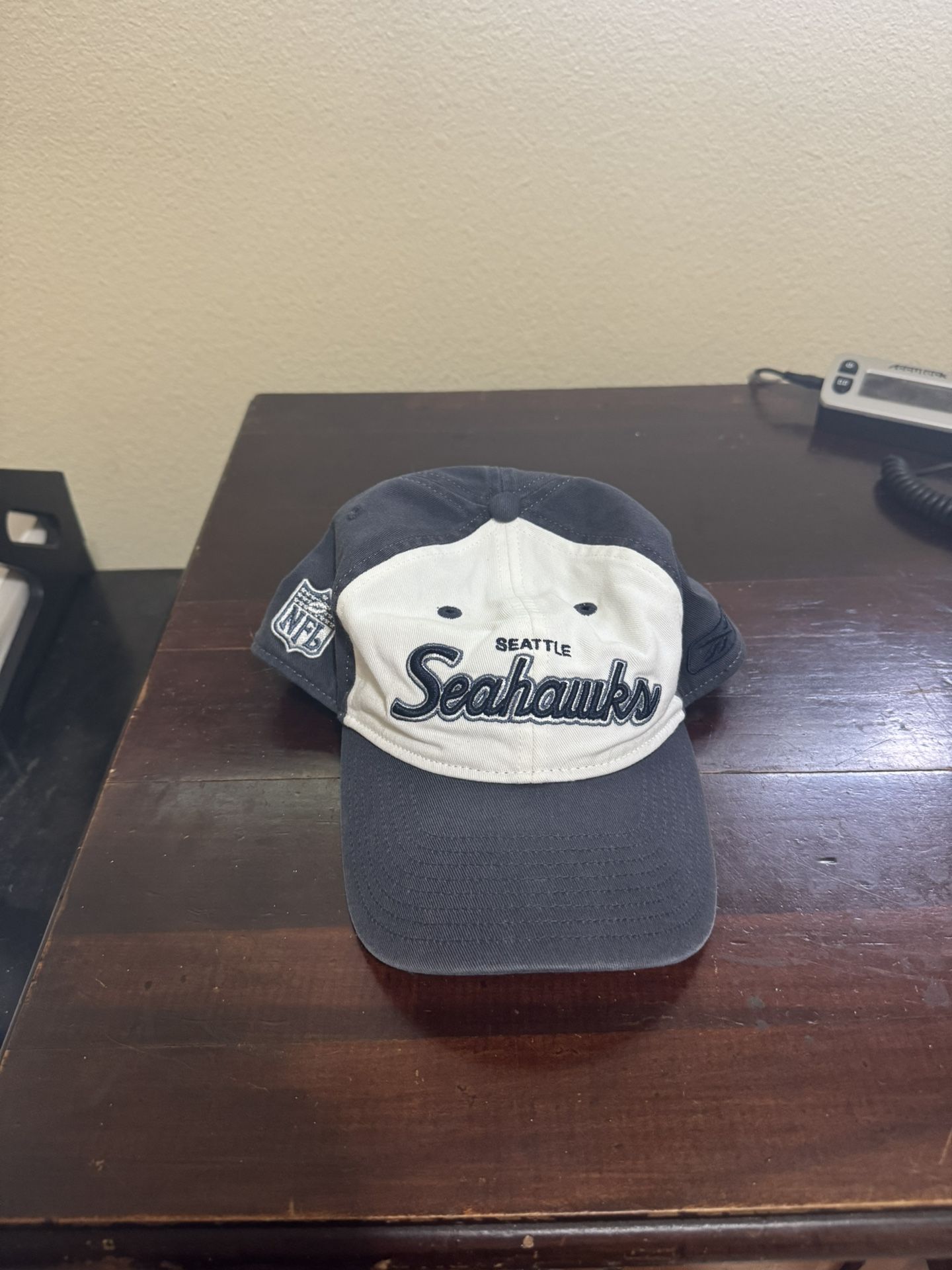 NFL Seattle Seahawks Reebok Football Hat Cap Men’s Size Large Blue White 100% Cotton
