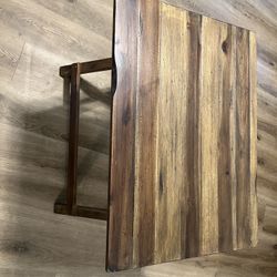 Side Table / End Table 