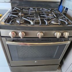 GE GAS RANGE 