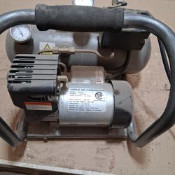 Portable senco air Compressor model pc1010