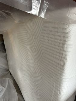 Queen Memory Foam Mattress