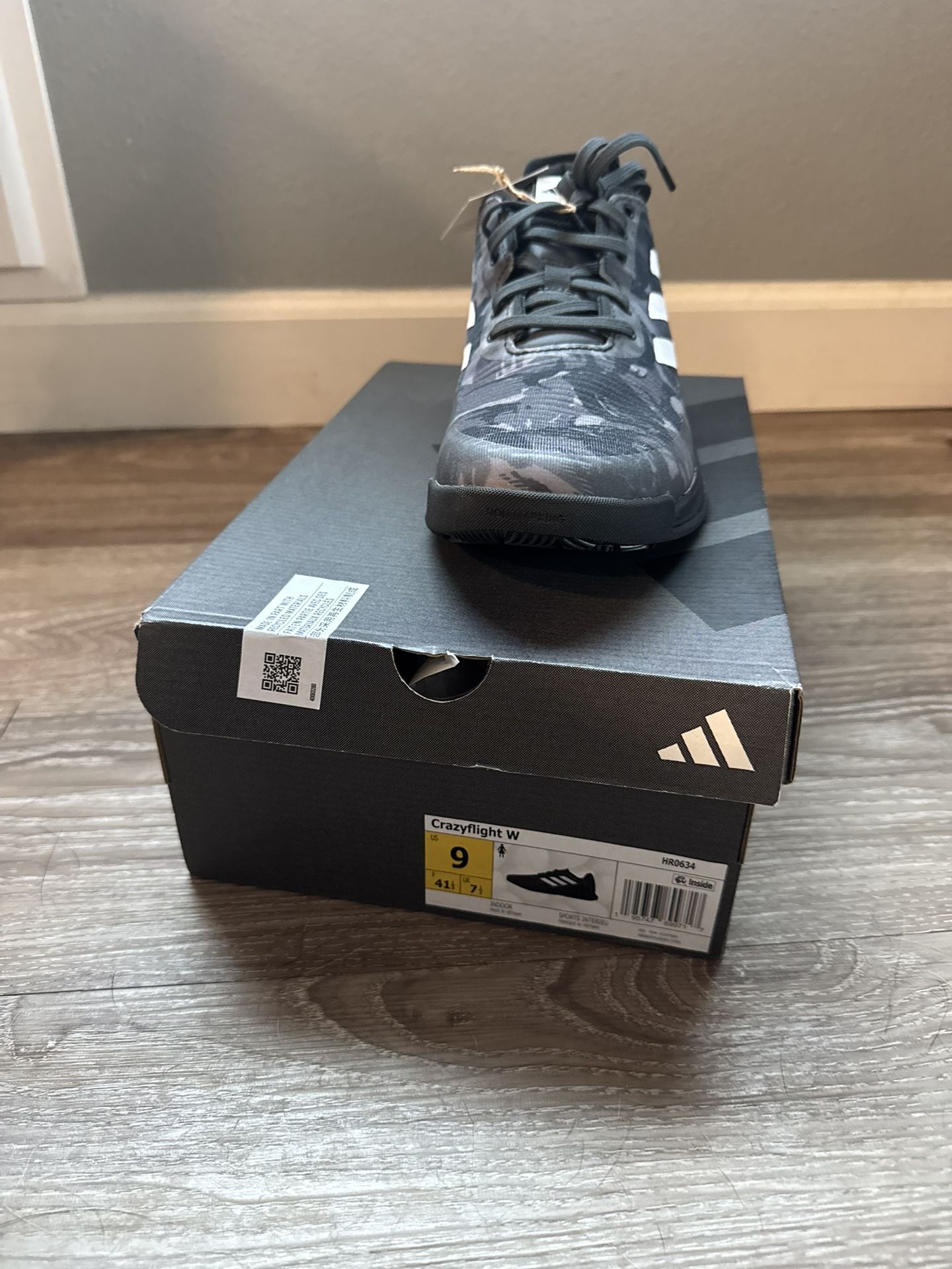 Volley Ball Shoes  MAKE ME A OFFER 