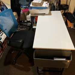 Desk And Chair 